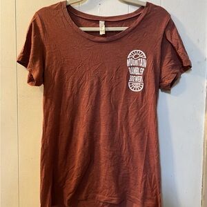 Mountain Rambler Brewery T-Shirt
Women's Size XL, Size M